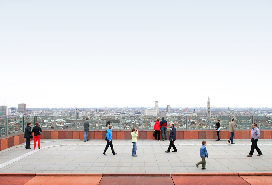 Uitzicht over Antwerpen vanaf het dak van het MAS
